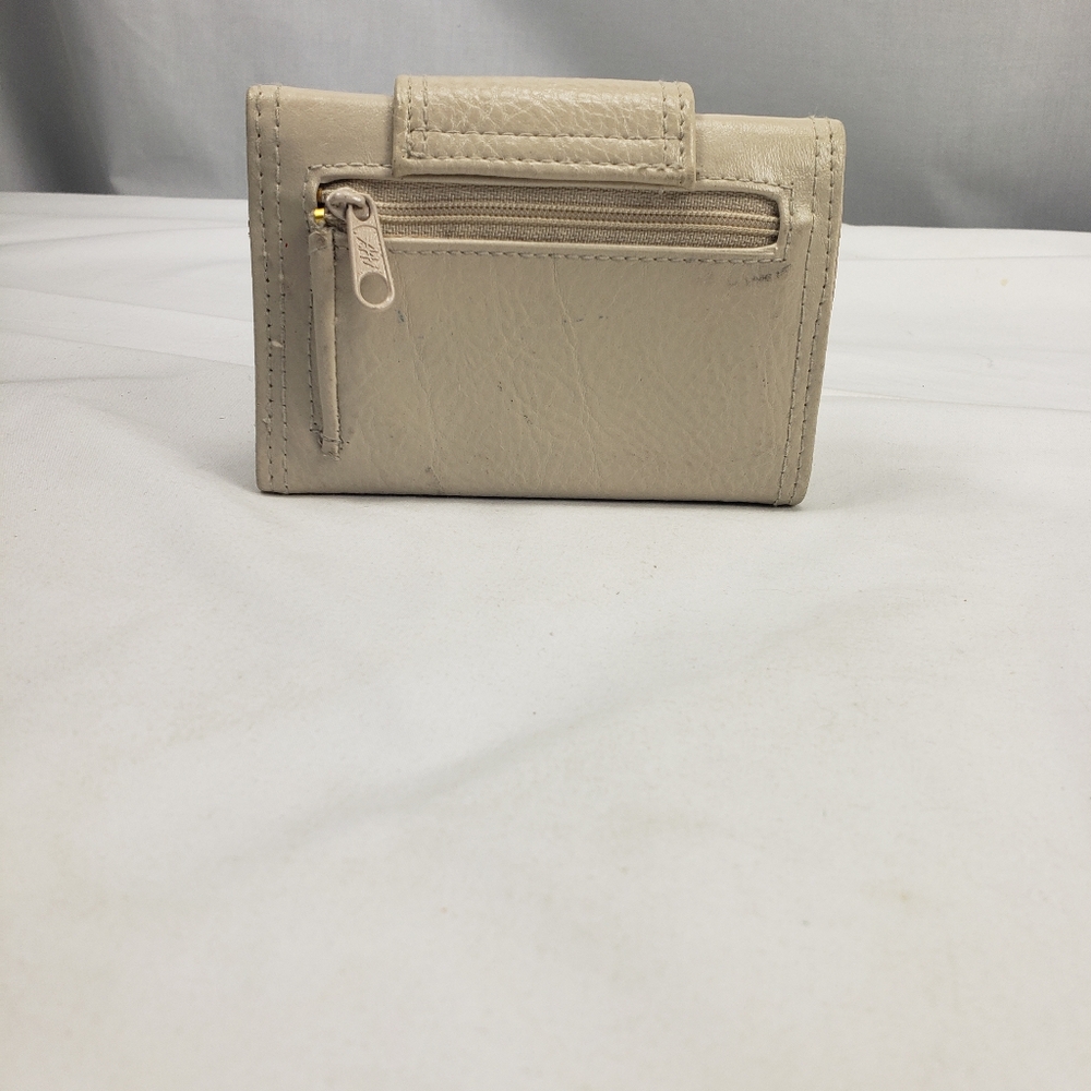Basic Editions Small Wallet - Picture 2 of 8